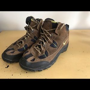 Vtg Nike Air Hiking Boots